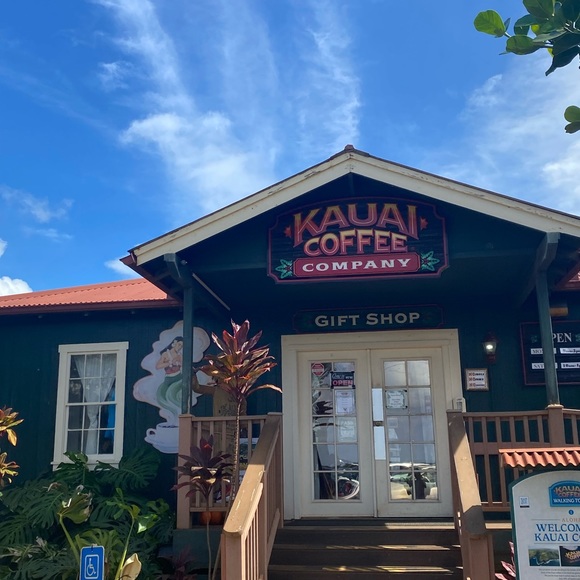 Meet your Posher, Larry - Picture 8 of 12